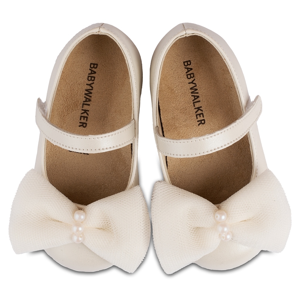vaptistika-papoutsia-gia-koritsi-babywalker-bs3575-ivory.jpg
